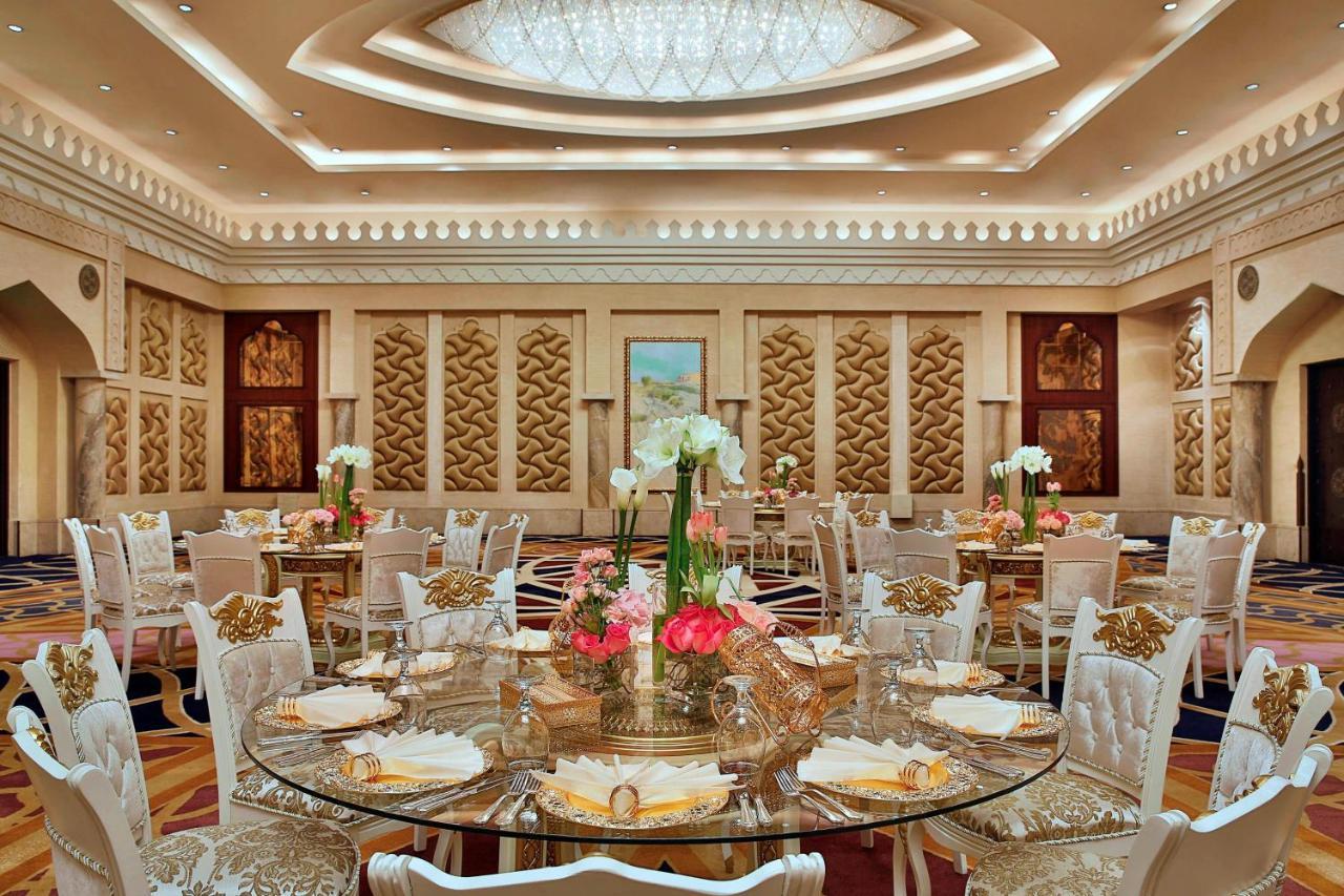 Sharq village. The Ritz-Carlton Sharq Village & Spa 5*. The Ritz-Carlton 5* Катар. Ritz Carlton Doha. Отель Ритц Карлтон в Узбекистане Ташкенте.